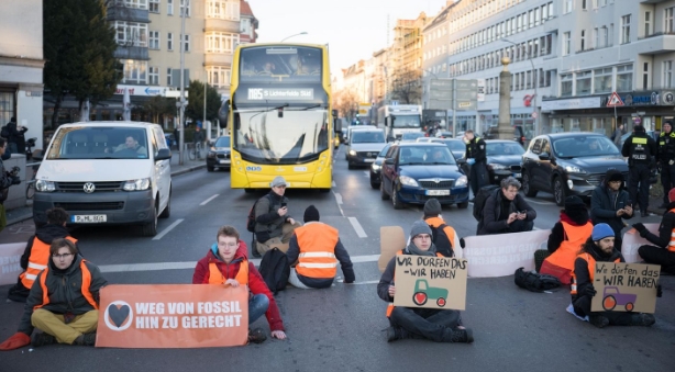Klebe Blockaden adé: 'Mit großem Sympathie Zuwachs kann die Letzte Generation aber kaum rechnen'
